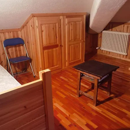 Le Petit Refuge Apartment *